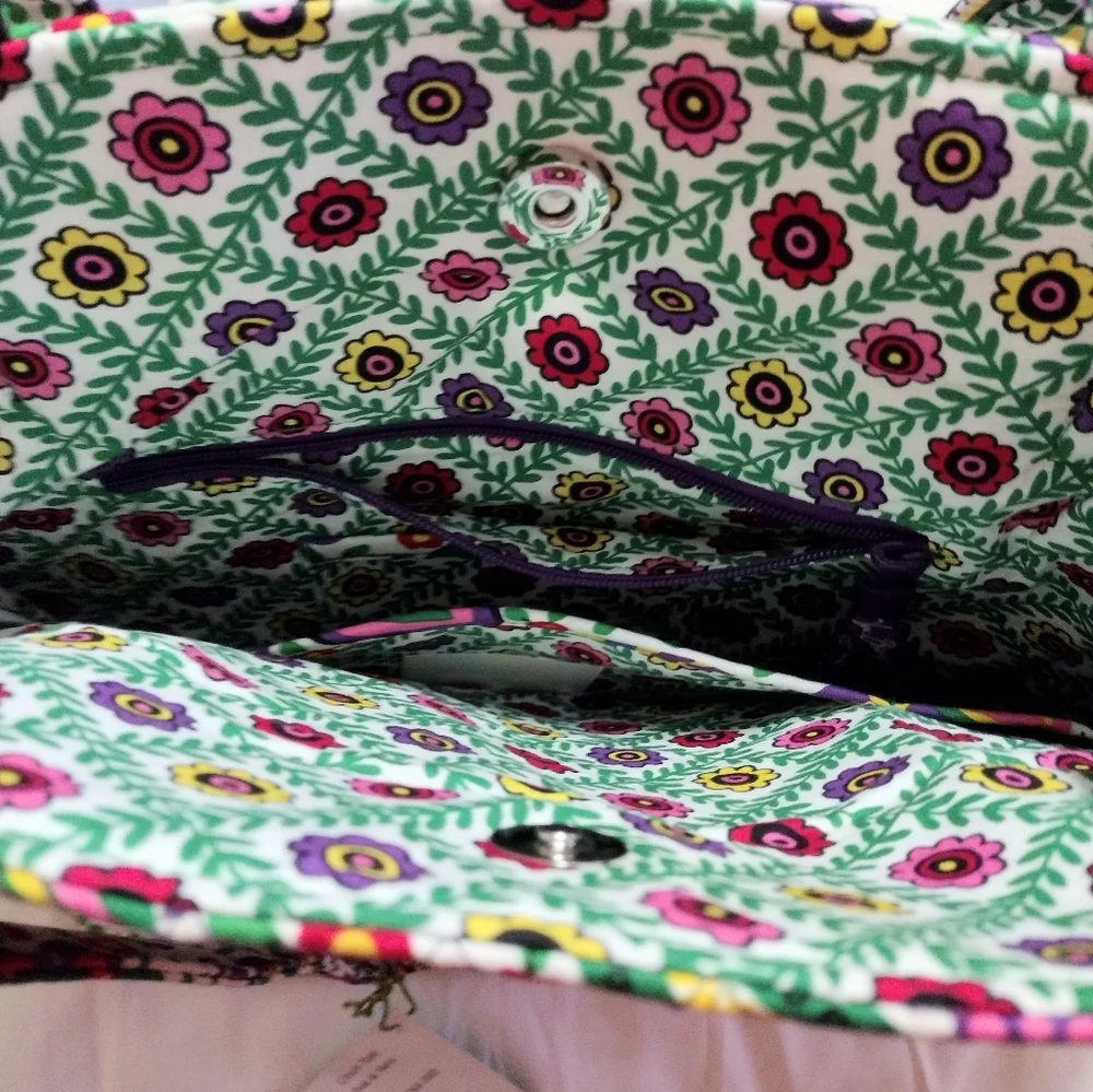 Floral Multicolor Tote Bag with Green Accent - Picture 5 of 12
